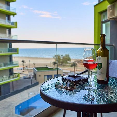Ambient Holiday Apartment Beach Resort Navodari Exterior photo
